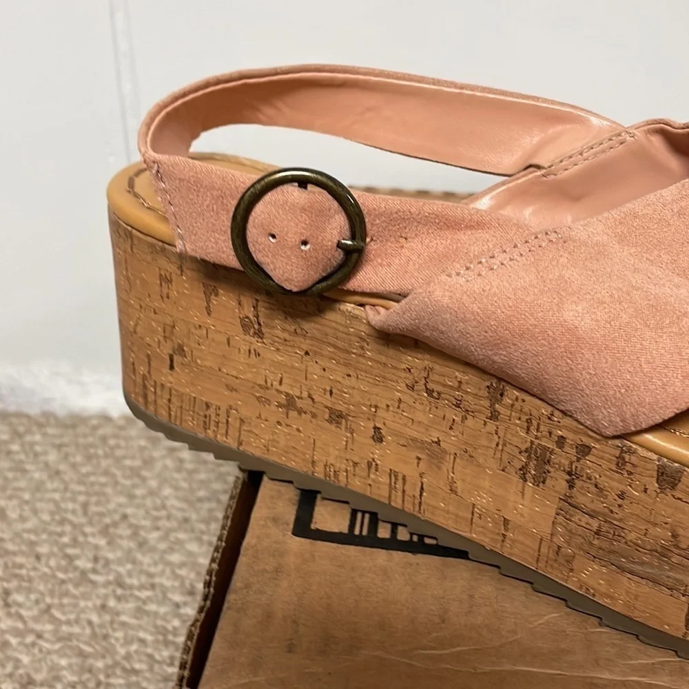 American Eagle platform sandals